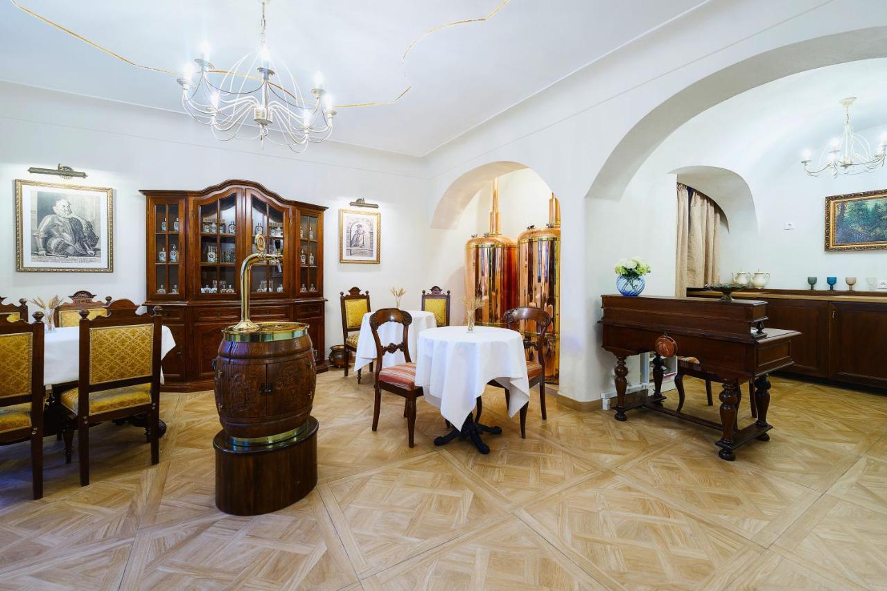 Spa Beerland Chateaux - U Zlate Hrusky / At Golden Pear Прага Экстерьер фото